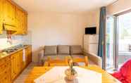 Lainnya 7 Holiday Apartment in Sella Nevea in the Middle of the Mountains