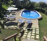 Khác 5 Quaint Holiday Home in Citta di Castello With Private Pool