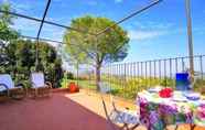 อื่นๆ 5 Holiday Home in San Giovanni in Marignano With Garden
