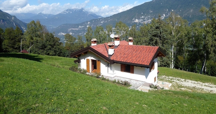 Others Beautiful House in Fonzaso Overlooking Feltre and the Mountains