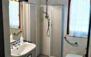 Others 3 Traditional Holiday Home in Gambassi Terme With Bubble Bath