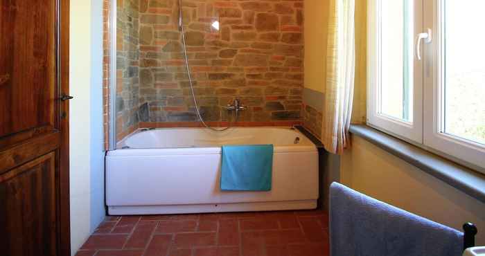 Others Quaint Villa in Lucignano Italy With Private Pool