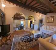 Others 7 Exquisite Villa in Lamporecchio With Private Pool