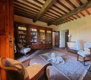 Others 2 Exquisite Villa in Lamporecchio With Private Pool