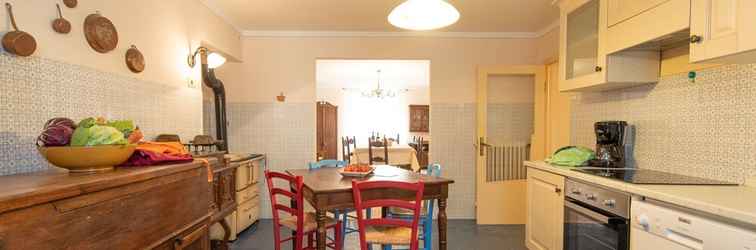 Lainnya Rustic Holiday Home in Cortona in the Historic Center