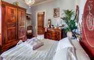 Lainnya 5 Villa Letizia in Cortona With Private Pool and hot tub