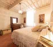 Others 3 Romantic Apartment in the Heart of Cortona