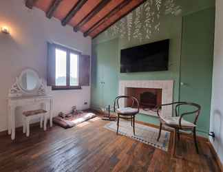 Lain-lain 2 Serene Apartment in Pietrasanta With Private Pool