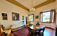 Others 5 Spacious Apartment in Volterra in the Historic Centre