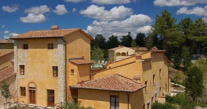 Others Nice Apartment in Gambassi Terme With Shared Pool