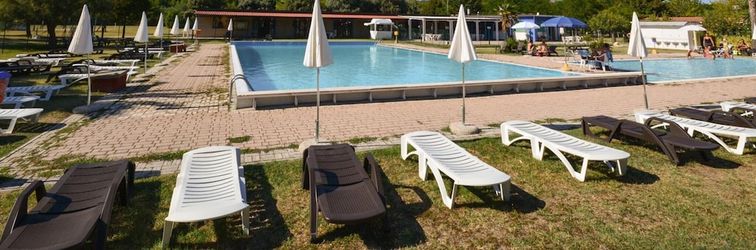 Others Welcoming Mobile Home in Marina di Altidona With Shared Pool