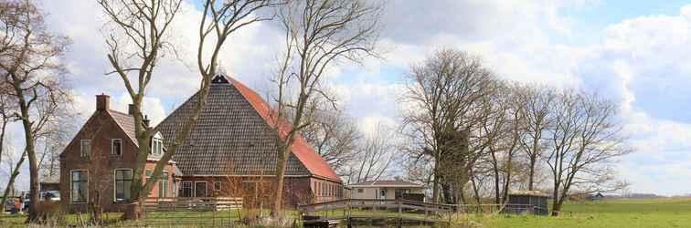 Lainnya Beautiful Farmhouse With a Hottub