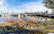 Lain-lain 4 Modern Houseboat in Volendam With Shared Pool