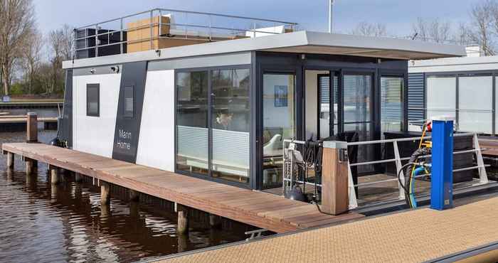 Others Unique Boat in Offingawier With Private Garden