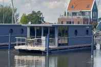 Others Luxury Houseboat in Volendam Marina