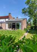 Imej utama Spacious Holiday Home Within Walking Distance of the Beach, in Nieuwvlietbad