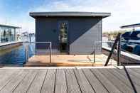 Khác Beautiful Houseboat in Marina of Volendam With Shared Pool