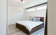 Lain-lain 5 Modern Holiday Home With Spacious Garden and Terrace Suitable for 5 People