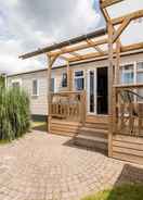 Imej utama Luxury Chalet With Garden in Quiet Location in Renesse