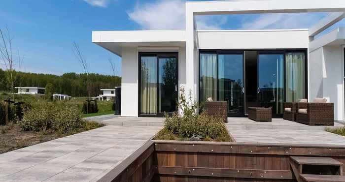 Lainnya Swanky Villa in Zeewolde With Garden