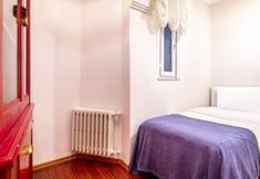 Others 5 Centrally Located Apartment With Balcony in Sisli