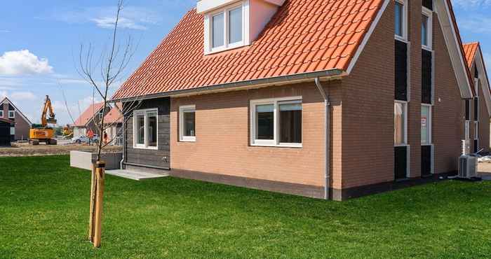 Others Holiday Home in Scherpenisse With Garden