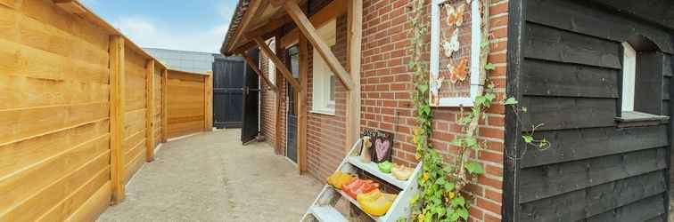 Others Welcoming Farmhouse in Elsendorp With Garden