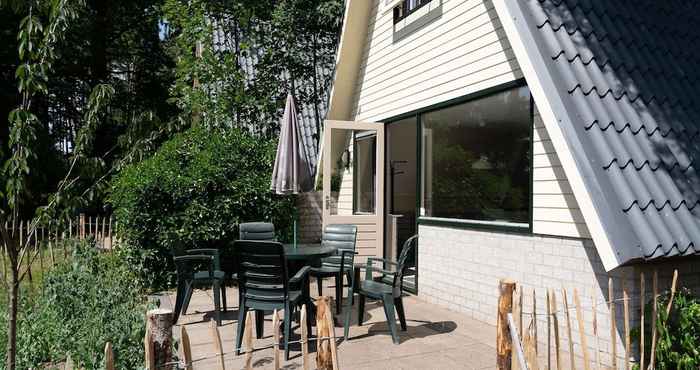 Lain-lain Cosy Holiday Home in Eerbeek With Balcony/terrace
