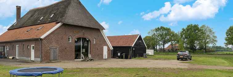 Others Comfortable Holiday Home in Voorst With Garden