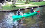 อื่นๆ 3 Beautiful Apartment in Giethoorn With Canoe and Parking