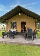 ภาพหลัก Tranquil Tent Lodge in Zwiggelte With Garden