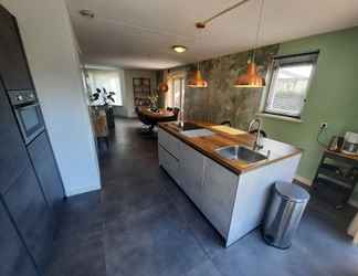 Others 2 Modern Vacation Home in Drenthe With a 6-person new hot tub