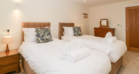 Lainnya 2 Bilsham Meadows