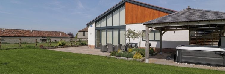 Lainnya Bilsham Meadows