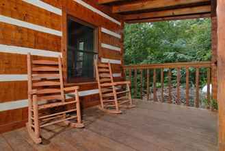 Others 4 Mountain Lake Getaway - Great Location! 1 Bedroom Cabin by Redawning