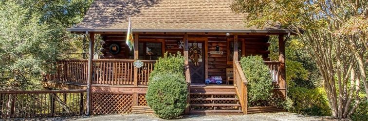 Others Er 247 - Legacy Lodge Great Location - Close To Town! 2 Bedroom Cabin by RedAwning