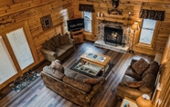 Others 3 Precious Memories - Rustic Sevierville Retreat 2 Bedroom Cabin by Redawning