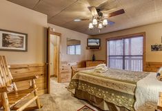 Lainnya 7 ER240 - Smoky Safari Great Location - Close To Town! 2 Bedroom Cabin by RedAwning