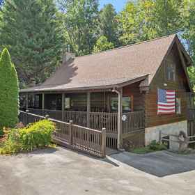 Primary image 1 Er309- George's- Great Location- Close To Town 5 Bedroom Cabin by RedAwning, Khách sạn The Island in Pigeon Forge