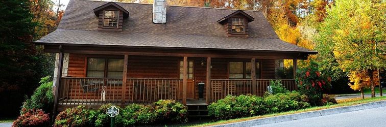 Others Er31 - Grandma And Granpaws Place - Great Location - Close To Parkway In Pf 2 Bedroom Cabin by RedAwning