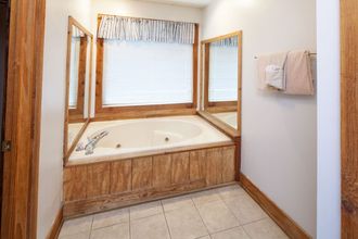 Others 4 Er31 - Grandma And Granpaws Place - Great Location - Close To Parkway In Pf 2 Bedroom Cabin by RedAwning