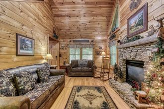 Others 4 Mystic Mountain - Great Location! Close To All The Action! 2 Bedroom Cabin by RedAwning