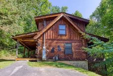 Others Mystic Mountain - Great Location! Close To All The Action! 2 Bedroom Cabin by RedAwning