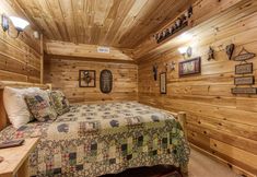 Others 2 Mystic Mountain - Great Location! Close To All The Action! 2 Bedroom Cabin by RedAwning