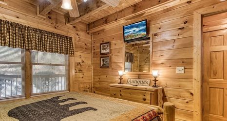 Others 2 Er 256 â Smoky Mountain Top Great Location â Close To Town! 3 Bedroom Cabin by RedAwning