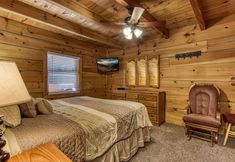 Others 4 Er96 - Squirrel's Leap - Great Location! Close To Town! 2 Bedroom Cabin by RedAwning