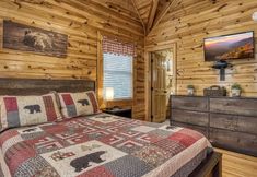 其他 2 Ern834 - Lakeside Getaway - Great Location! Close To All The Action! 1 Bedroom Cabin by RedAwning