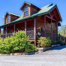Primary image 1 Ern850 - Simply The Best - Great Location - Close To All The Action! 4 Bedroom Cabin by RedAwning, Hatfield and McCoy Dinner Show Hotels