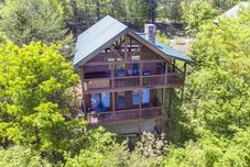 Others Ern859 - Absolute Paradise - Great Location! Close To All The Action! 2 Bedroom Cabin by RedAwning