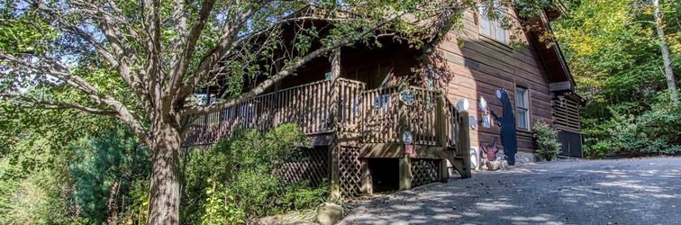 其他 Er245 â Almost Heaven Great Location â Close To Town! 3 Bedroom Cabin by RedAwning